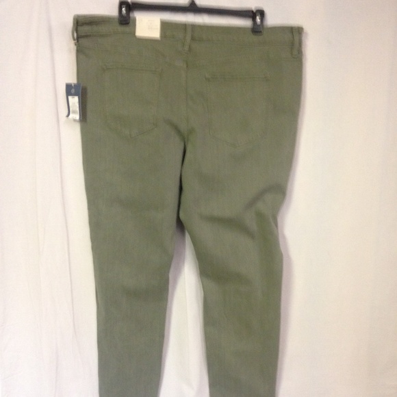 Women's Plus Size Skinny Jeans - Universal Thread - Picture 5 of 5